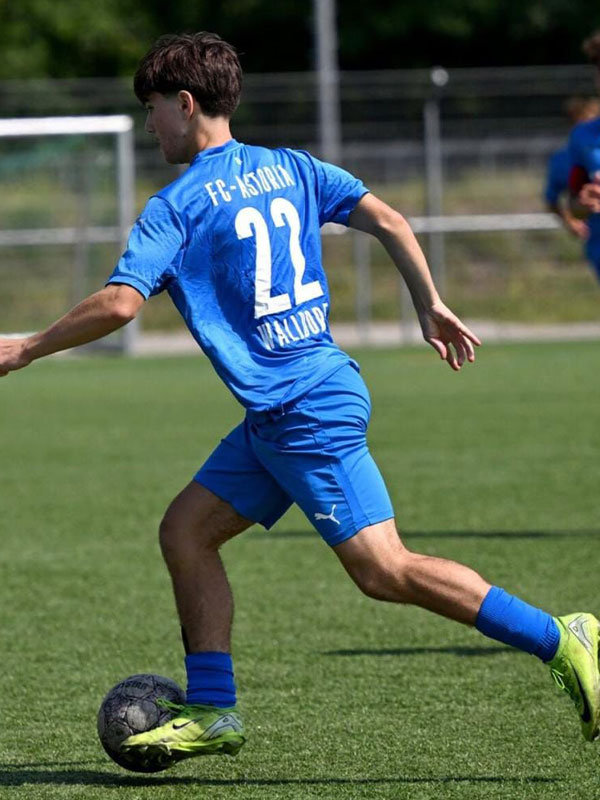 Selim Sayan
